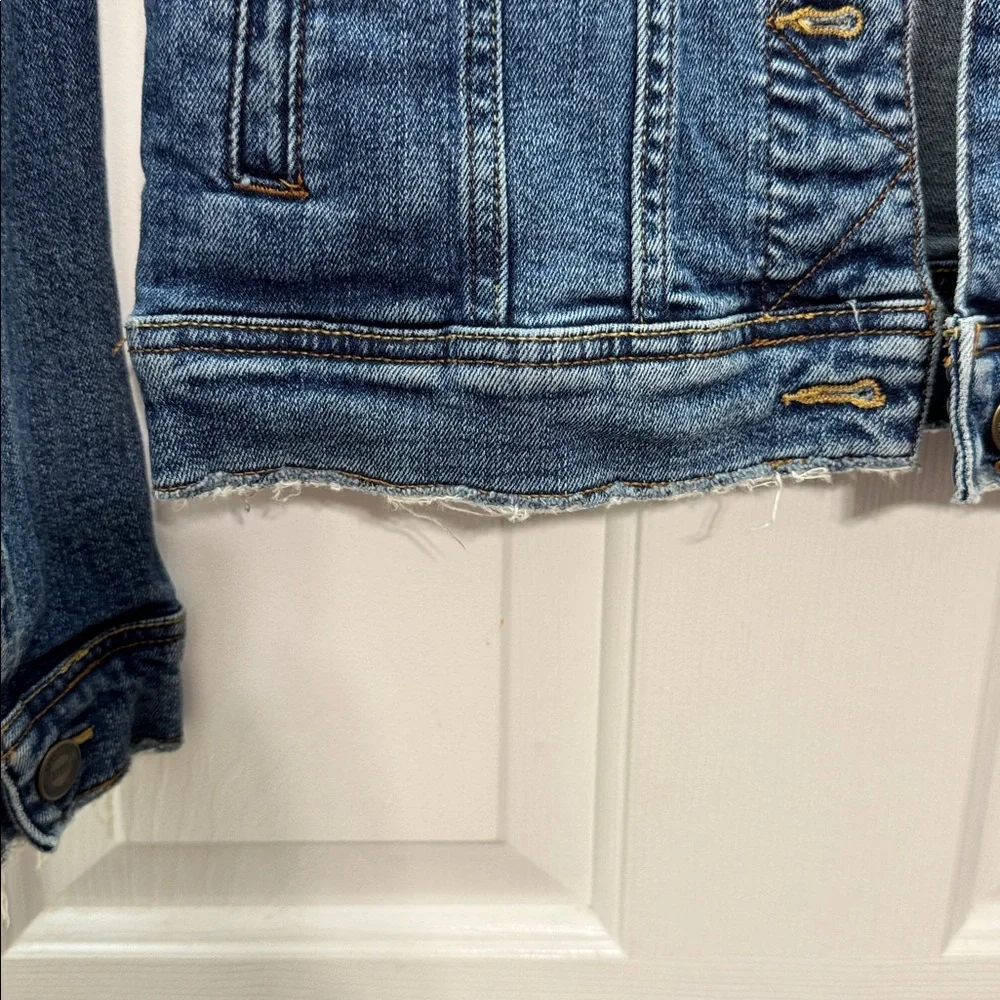 ZARA Distressed Classic Jean Jacket - Picture 8 of 10